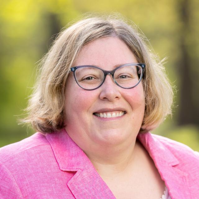 Sara Sampson headshot